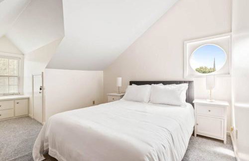 The Montgomery Manor - 5 Bedroom 4 Bath with Pool and Garage - Foto 14