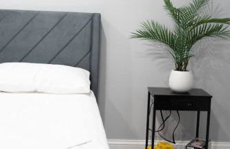 Urban Contemporary Apartment - Photo 2