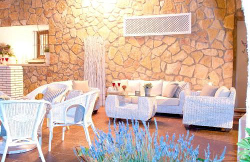 Spacious villa in Can Trabal with private pool and jacuzzi 980 m² - Foto 20