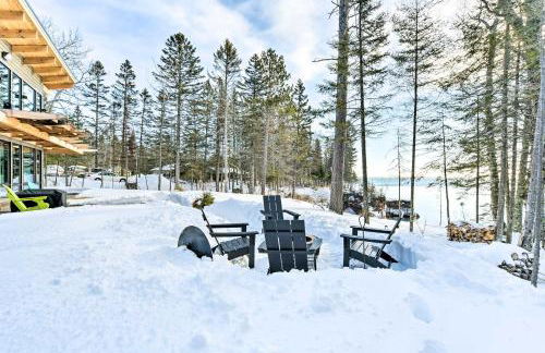 Waterfront Lake Superior Cabin Fire Pit and More! - Foto 28