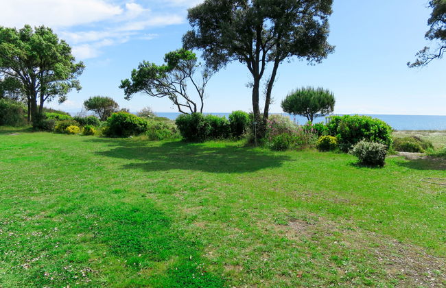 3 bedroom House in Talasani with garden and terrace - Photo 13