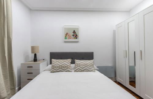 Charming 4 Double Bed Steps from the Old Town - Foto 19