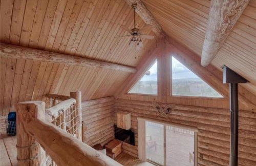 Cozy Log Cabin Loft Hot Tub on 5 wooded acres - Foto 20