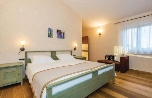 Beautiful Home In Turcic With Wifi - Foto 28