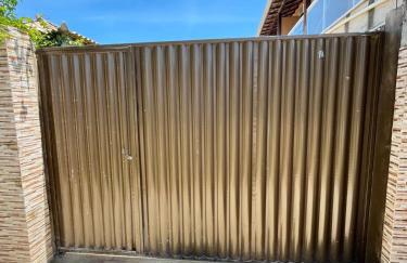 Duplex em Itaúna 4min da Praia que ocorre o WSL, 1min da pista de skate do LS, pracinha com parque infantil, quadra de futebol, tudo isso a 1 min da duplex, perto do comércio, wi-fi super rápido, monitoramento 24hrs - Foto 29