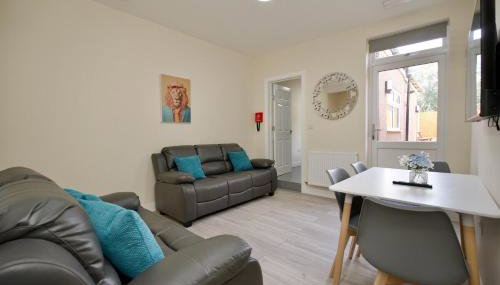 Hastings Manor - Free Netflix, Parking, WiFi & Private Garden - Foto 3