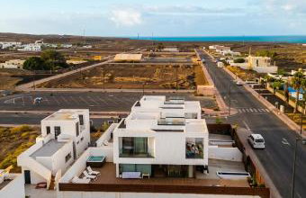 Villa Yolo Sur Private Pool Corralejo By Holidays Home - Photo 38