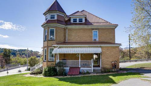 Groups Welcome! Historic Queen Anne Gem in Garrett - Foto 1