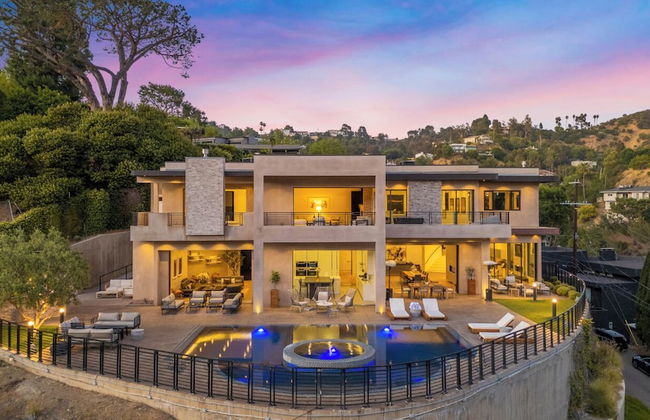 Zorada - Private Hollywood Hills Luxury With Endless Amenities and City Views - Photo 65