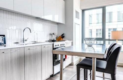 Modern Apt with Gym & Terrace - Photo 5