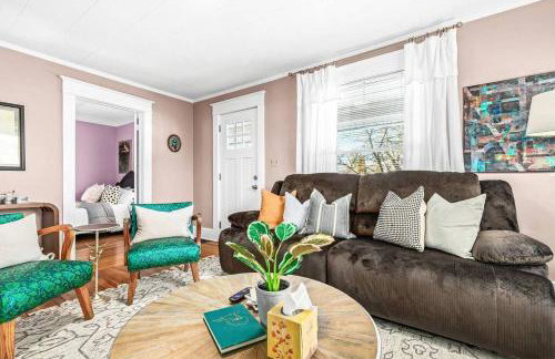 Eclectic Bungalow in the Heart of Royal Oak - Foto 17