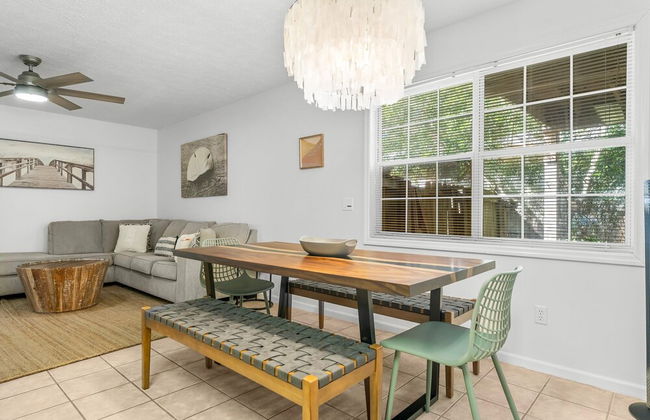 Lux min to Beach and Hospital with Hot Tub - Foto 23