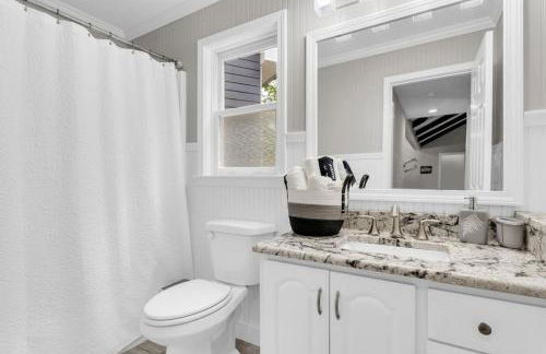 Lakefront, Saltwater Pool, Backyard Oasis, Private Dock, Home Gym - Foto 40