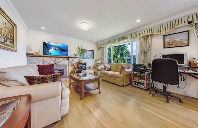 Quite House near Vancouver Airport - Photo 38