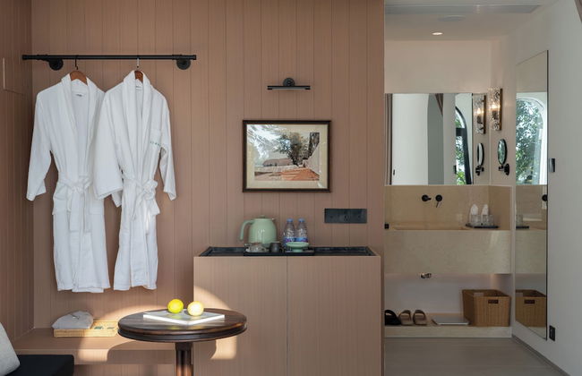 Miyue Roman Holiday Bubble Pool hotel - Photo 65