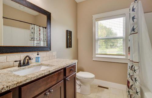 Flippin Home with Deck and Grill Steps to White River - Foto 22