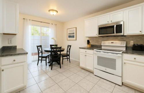 3Q/2B 15 min até a Disney, Piscina, Indian Wells - Foto 10