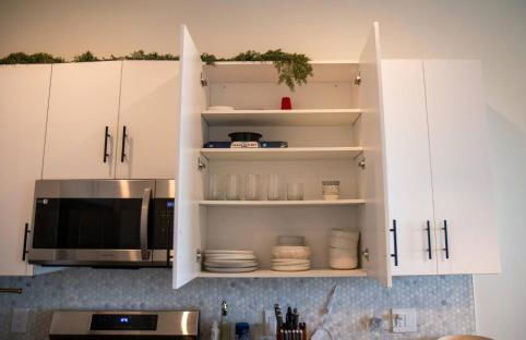 Luxury Stay Near NYC | Full Access to Amenities - Photo 19