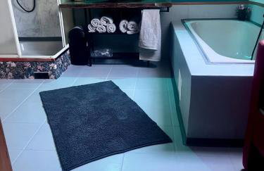 Modern attic apartment with pool view AC and gym - Foto 38