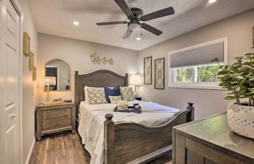 Fire Pit and Furnished Deck Serene Tobyhanna Escape - Foto 17