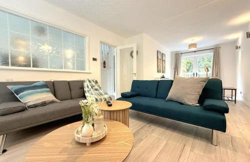 Serene 3-Bedroom Family Rochdale Home with Garden - Foto 2