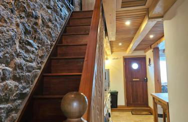 Rose by the sea - Beach front sea views - Foto 7