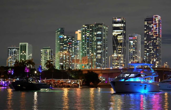 Crucero nocturno por Miami - Foto 1
