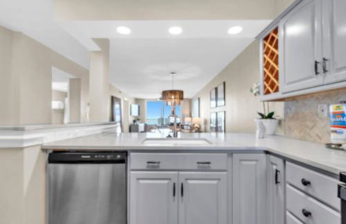 Destin on the Gulf 403 - This is a beautiful beach front condo with a great view of the gulf - Foto 8