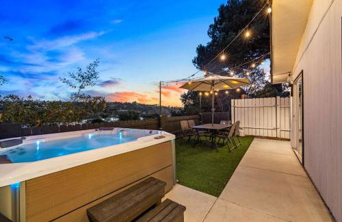 Dog-Friendly House with Hot Tub, AC, Game Room - Photo 1