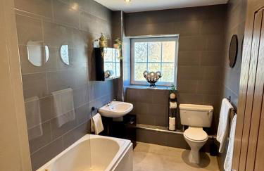 The Wheel House - Private Front door and Free Parking - Foto 18