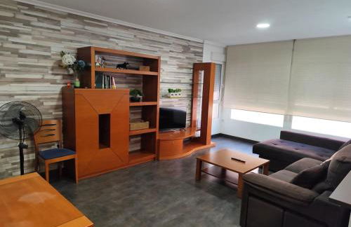 Elche stay 1, Amplio con garaje, 3 dormitorios, 2 baños - Foto 5