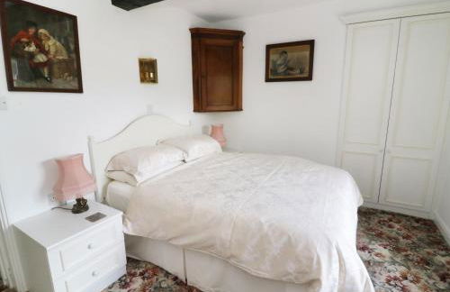 Sally's Cottage - Photo 13