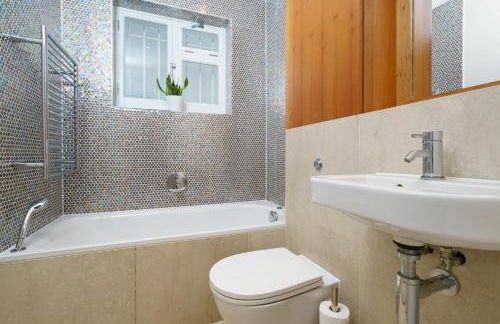 2 bedroom flat in Pimlico & Westminster - Photo 17