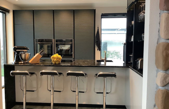 Exclusive Villa With Boat Terrace - Foto 10