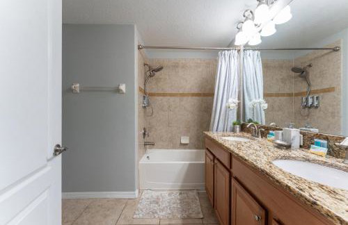 Four Bedroom Private Pool Townhome, near Disney - Foto 23