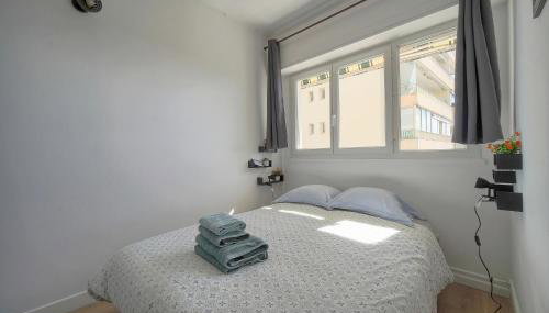 FRGK Fauvettes 1BDR Terrace, Parking, AC & Ultra-Fast Wi-Fi - Foto 5