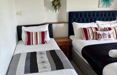 The Calf Suite - Photo 11