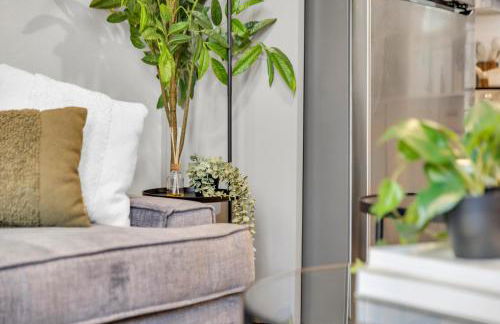 RG 1-2 DT Dallas l FIFA WORLD CUP READY l 5 Min from Love Field - Foto 5