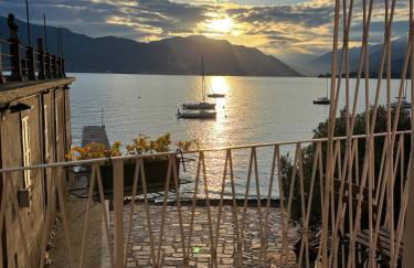 With your feet in the lake - Photo 12