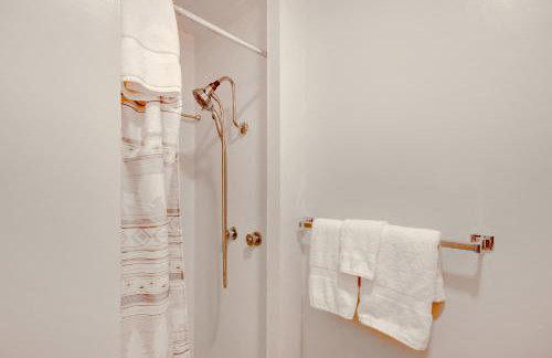 Contact Mountain Hideaway with Views and Porches! - Foto 19