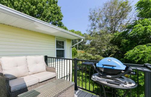 Connecticut Retreat Steps to Historic Downtown! - Foto 18