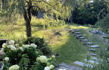 Secluded escape with hot tub, pizza oven, fireplace - Foto 68