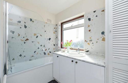 The Randall Retreat - Spacious 4BDR Home with Garden - Foto 8