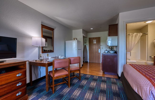 All Towne Suites - Foto 15