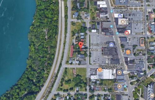 Vintage cute house 5 min from the beautiful Falls! - Foto 15