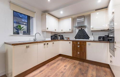 Bloom Apartments - City Centre - Gated Parking - Foto 29