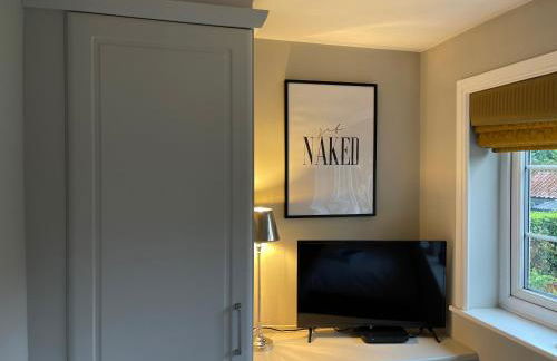 2 Bed Cosy Cottage - Central Bawtry - High End Furnishings - Foto 73