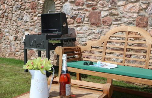 Swifts Barn - Photo 23