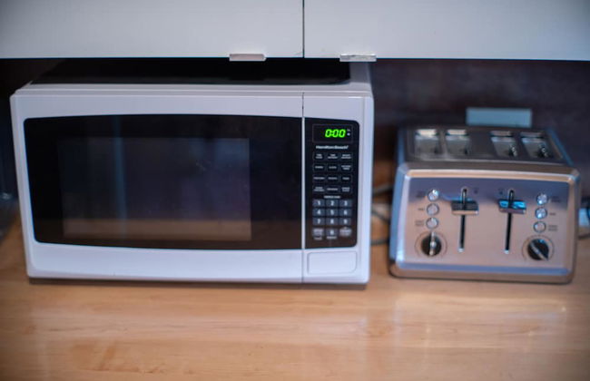 Stunning 2 Bedroom Apt! 3mins Walk From CDN Metro - Foto 27