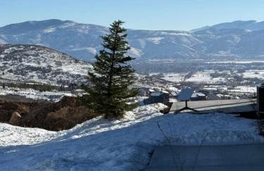 BRAND NEW Scenic Luxury Mountain Retreat - Foto 13